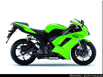 kawasaki_zx6r_2007_021.jpg