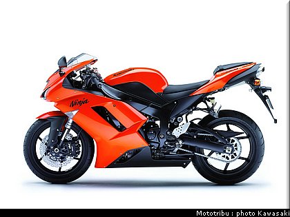 kawasaki_zx6r_2007_026.jpg
