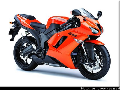 kawasaki_zx6r_2007_027.jpg