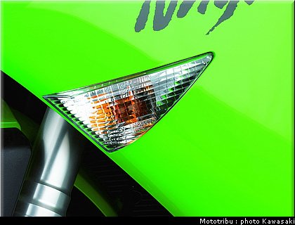 kawasaki_zx6r_2007_034.jpg