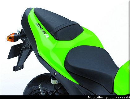 kawasaki_zx6r_2007_036.jpg