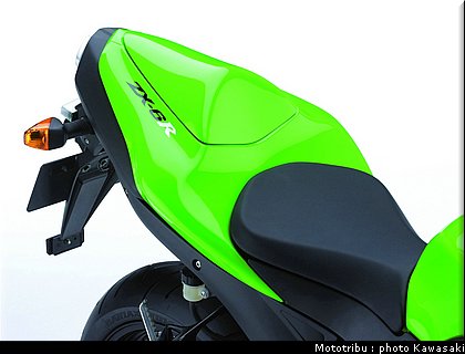 kawasaki_zx6r_2007_037.jpg
