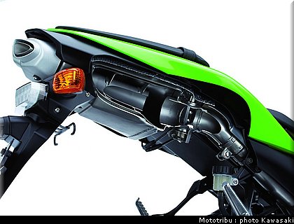 kawasaki_zx6r_2007_039.jpg
