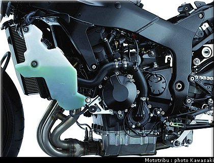 kawasaki_zx6r_2007_054.jpg