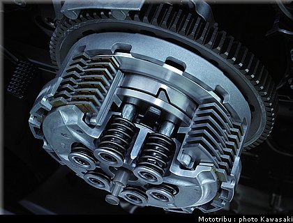 kawasaki_zx6r_2007_059.jpg