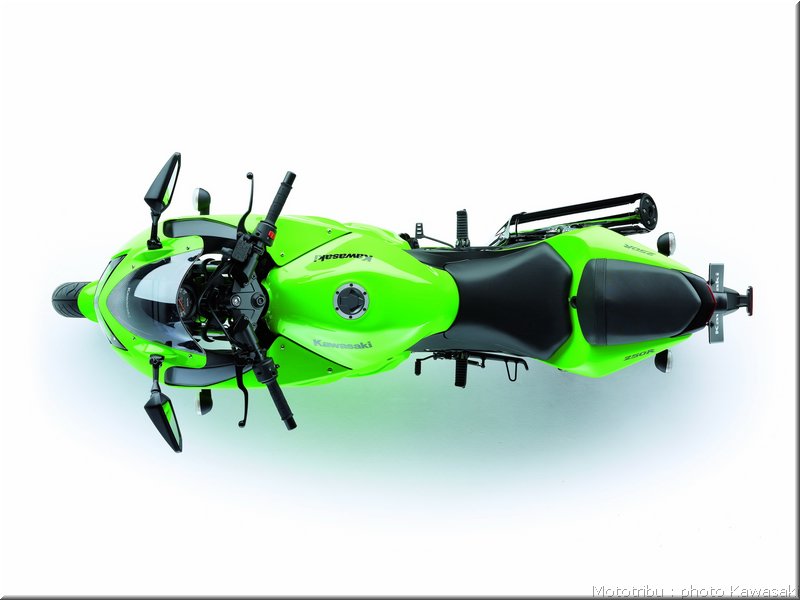 kawasaki-250r2008_23
