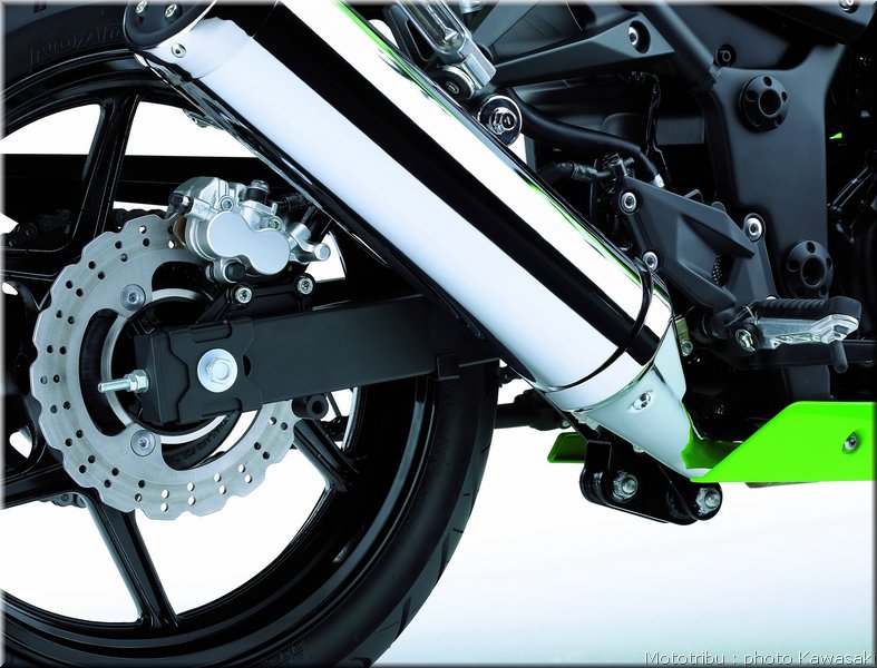 kawasaki-250r2008_33