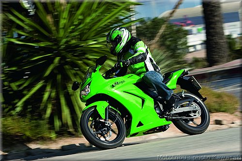kawasaki-250r2008_05.jpg