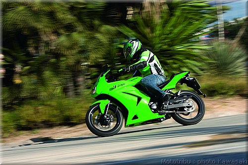 kawasaki-250r2008_06.jpg