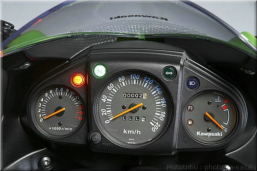 kawasaki-250r2008_37.jpg