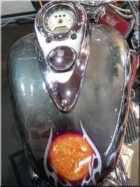 customplanet-vn2000-010