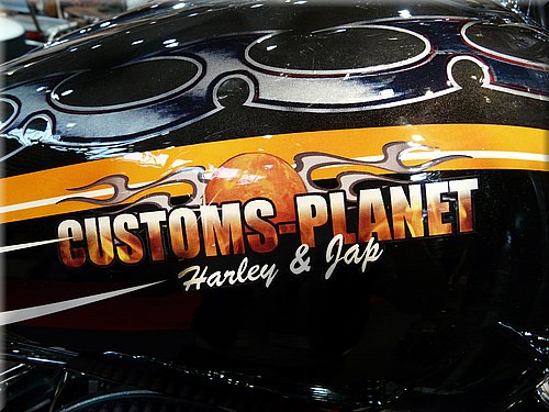 customplanet-vn2000-001.JPG