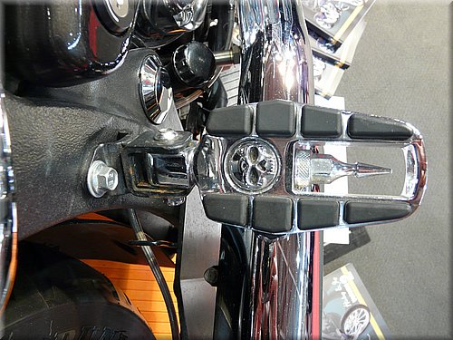 customplanet-vn2000-016.JPG