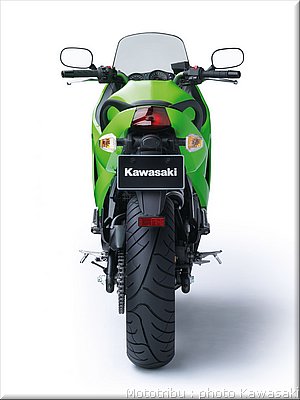 kawasaki-er6f-2008_04.jpg