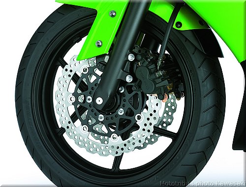 kawasaki-er6f-2008_10.jpg