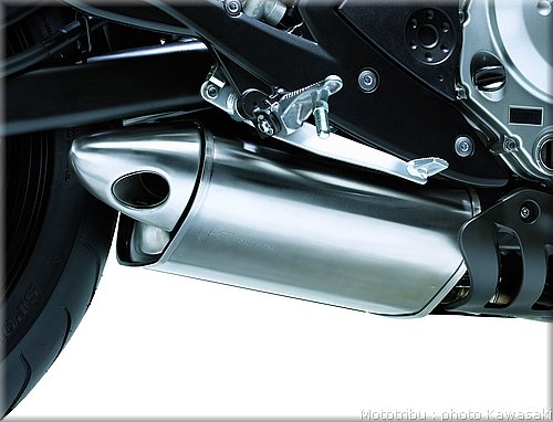 kawasaki-er6n-2008_23.jpg