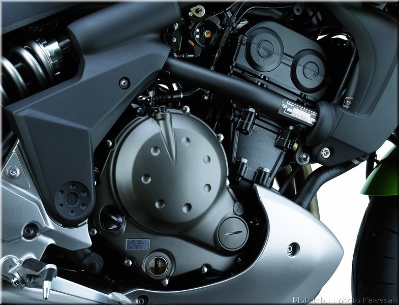 kawasaki-versys2008_14