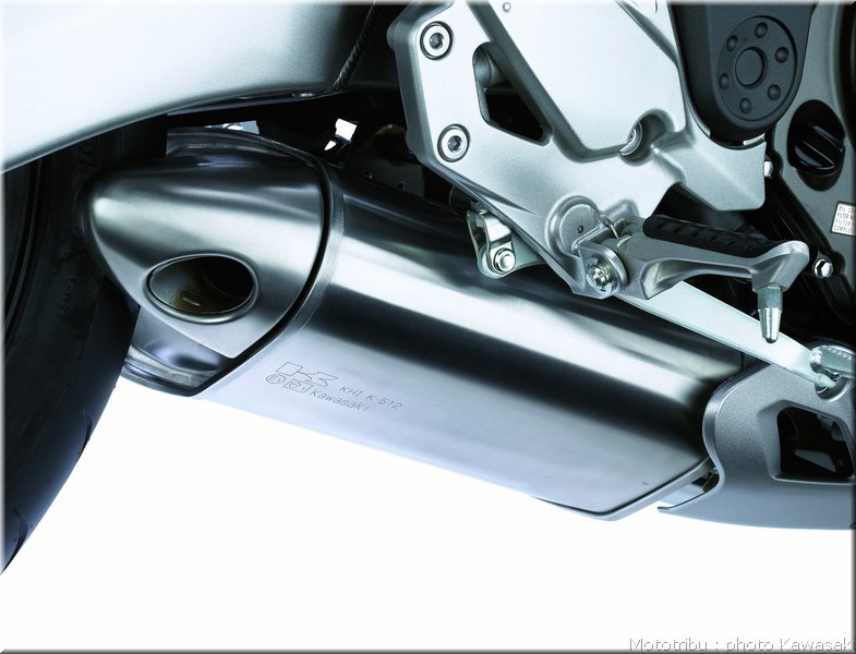 kawasaki-versys2008_15