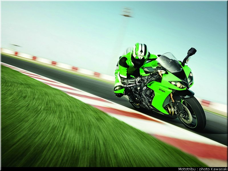 kawasaki_zx10r_2008_0003