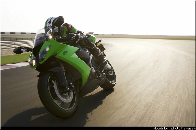 kawasaki_zx10r_2008_0006