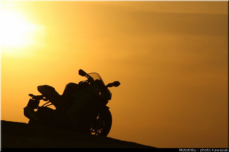 kawasaki_zx10r_2008_0011