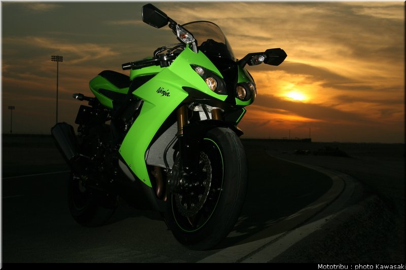 kawasaki_zx10r_2008_0013