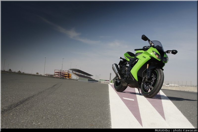 kawasaki_zx10r_2008_0029