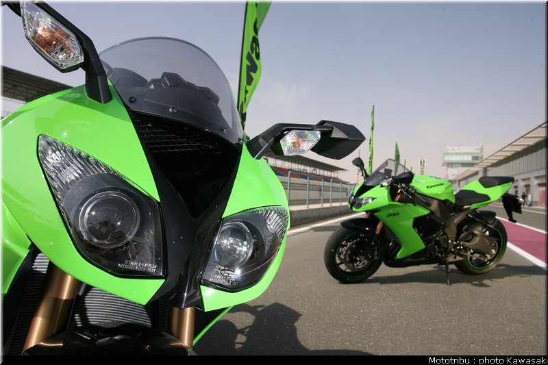 kawasaki_zx10r_2008_0036