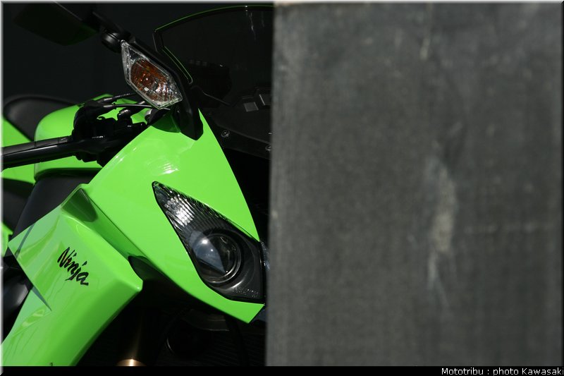kawasaki_zx10r_2008_0039