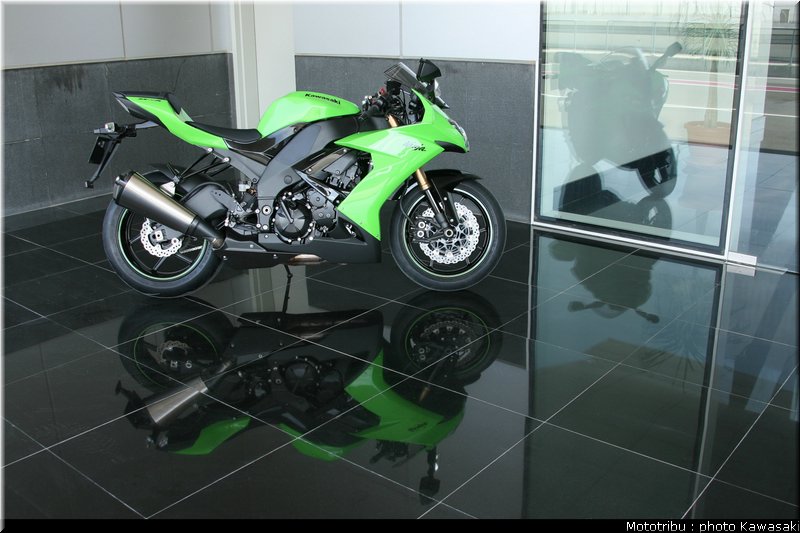 kawasaki_zx10r_2008_0040