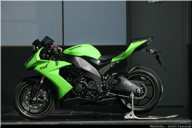 kawasaki_zx10r_2008_0049