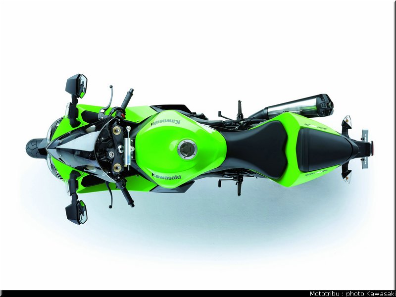 kawasaki_zx10r_2008_0068