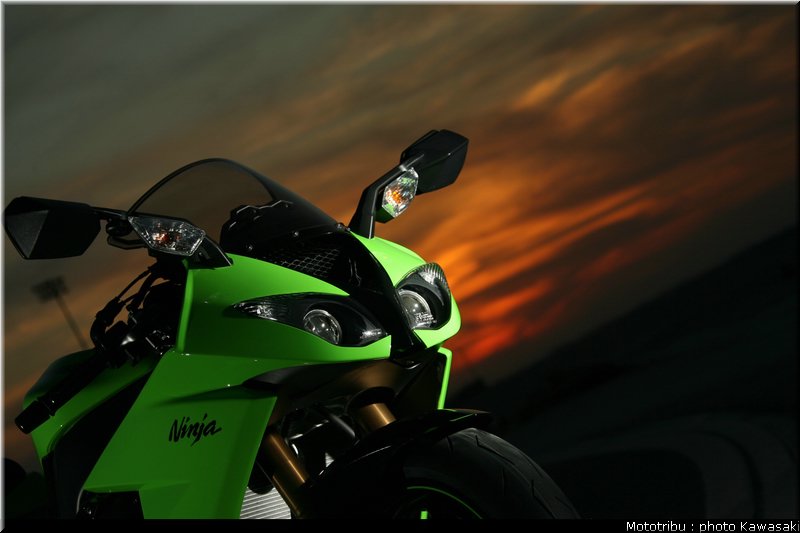 kawasaki_zx10r_2008_0085