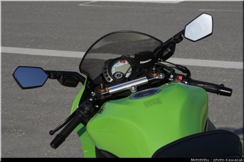 kawasaki_zx10r_2008_0089