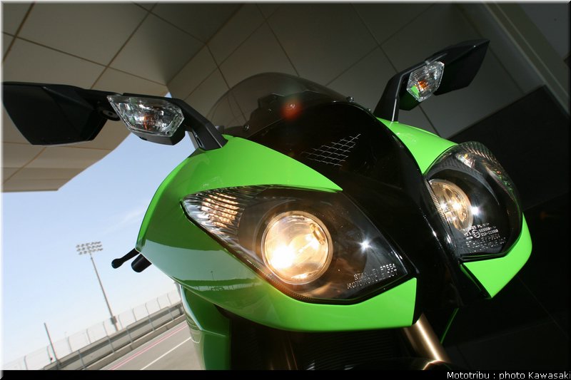 kawasaki_zx10r_2008_0092