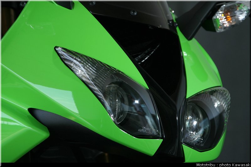 kawasaki_zx10r_2008_0093