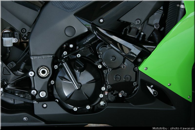 kawasaki_zx10r_2008_0107