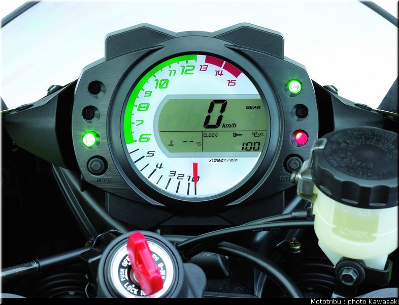 kawasaki_zx10r_2008_0113