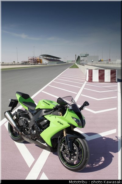 kawasaki_zx10r_2008_0120