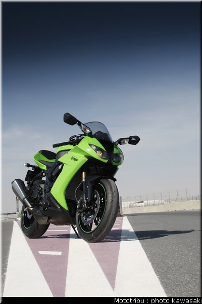kawasaki_zx10r_2008_0126