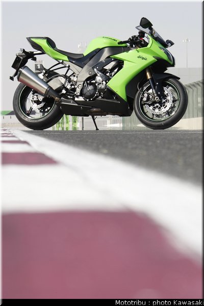 kawasaki_zx10r_2008_0127