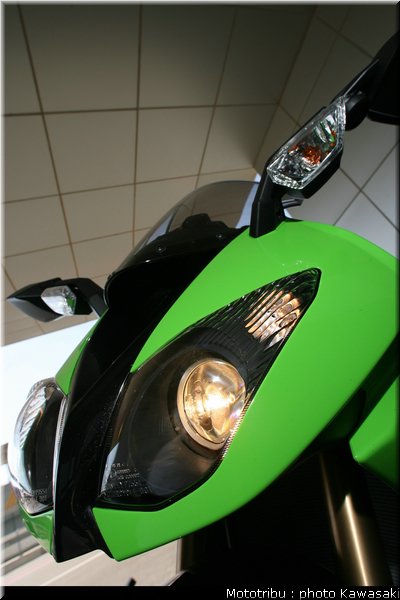 kawasaki_zx10r_2008_0130