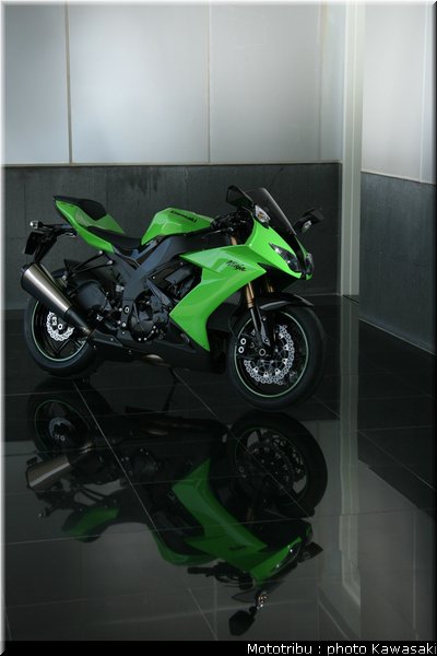 kawasaki_zx10r_2008_0134