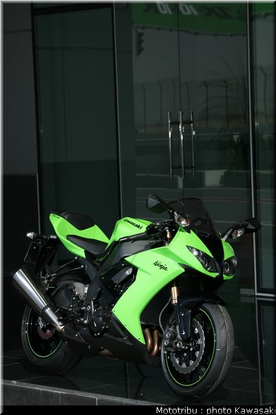kawasaki_zx10r_2008_0136