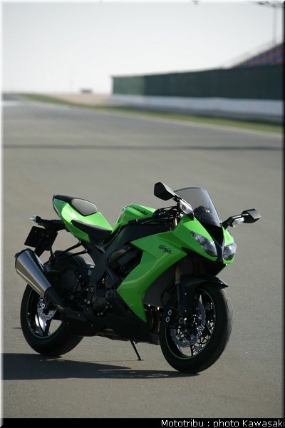 kawasaki_zx10r_2008_0141