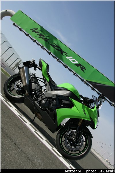 kawasaki_zx10r_2008_0144