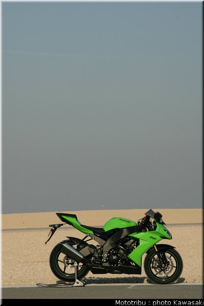 kawasaki_zx10r_2008_0145
