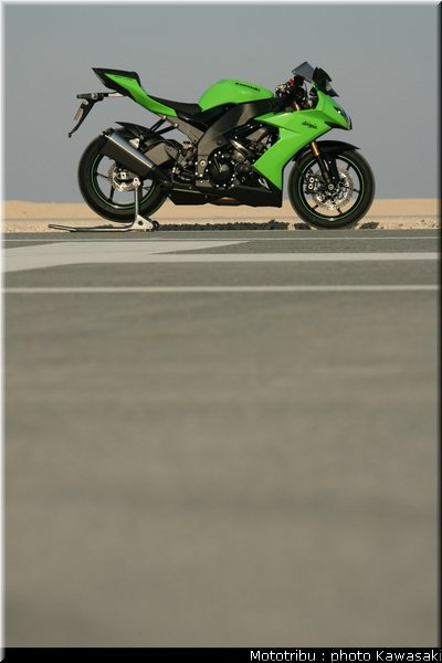 kawasaki_zx10r_2008_0147
