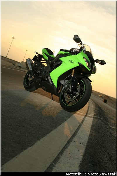 kawasaki_zx10r_2008_0150