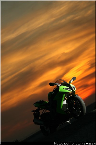 kawasaki_zx10r_2008_0158